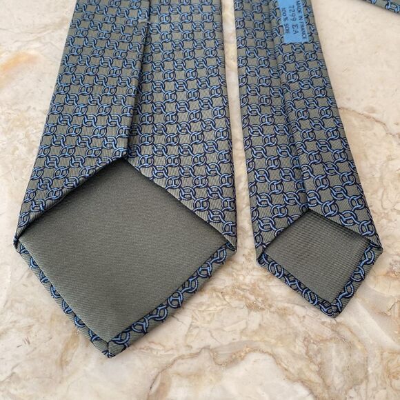 Authentic Hermes 100% Silk Tie Chain Pattern - Picture 6 of 8